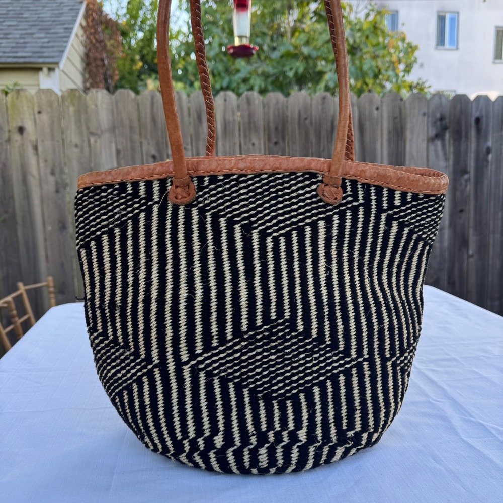 Vintage Woven Sisal Kiondo Tote Bag Black Cream Geometric Boho Leather Straps